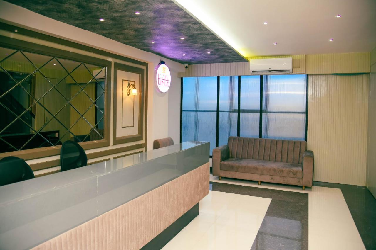 Hotel Tirth By Sonu'S อุจเจน ภายนอก รูปภาพ