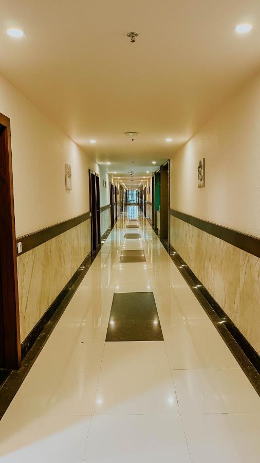 Hotel Tirth By Sonu'S อุจเจน ภายนอก รูปภาพ